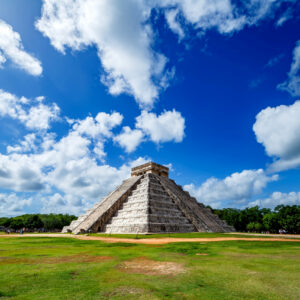 chichen itza cenote valladolid